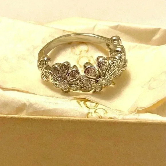 💃🏻 GYPSY  💃🏻 Brand Sterling Silver Ring 💍💃🏻🌸💃🏻🌸 - Picture 7 of 7